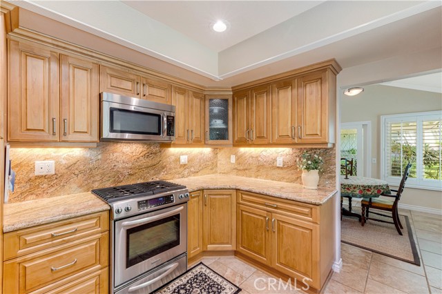 685 Vista Coto Verde, Camarillo CA: https://media.crmls.org/medias/9e33c68e-3510-4ed3-b096-3c2514654561.jpg