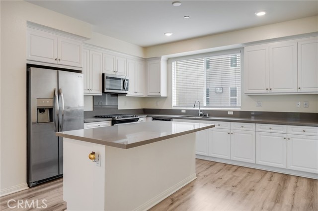 Detail Gallery Image 6 of 27 For 130 Unity, Irvine,  CA 92614 - 3 Beds | 2/1 Baths