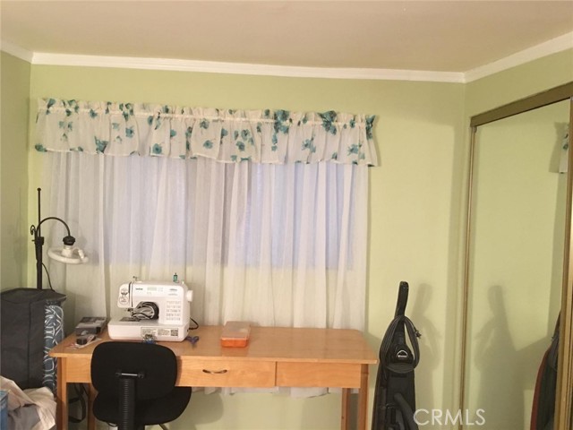 Image 7 of 24 For 1030 Bradbourne Avenue 31