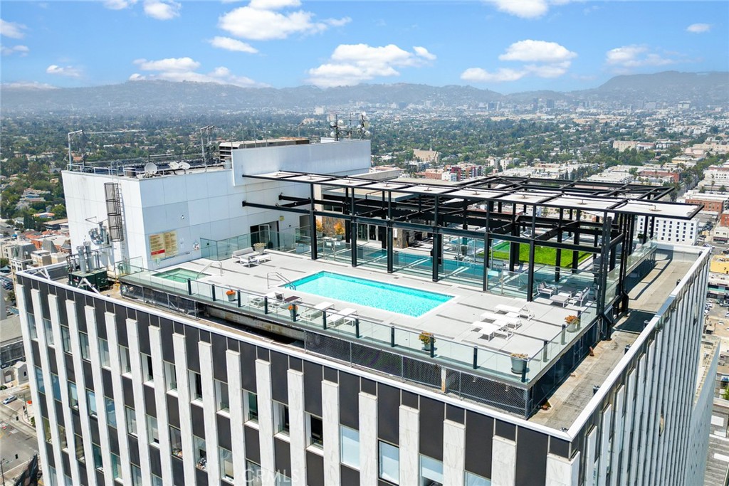 3810 Wilshire Boulevard #2002