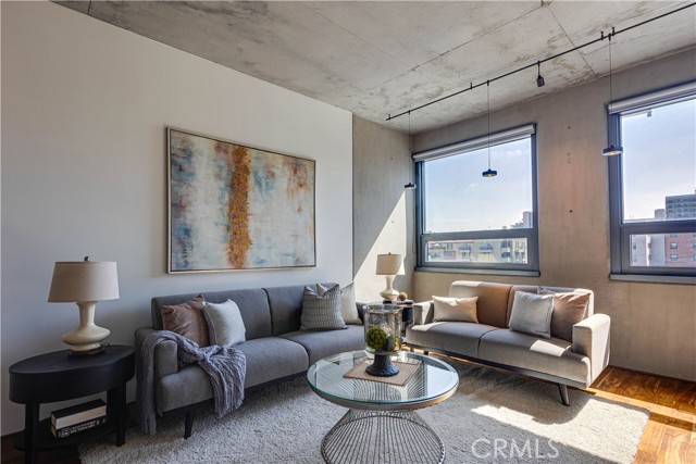 Detail Gallery Image 4 of 25 For 1494 Union St #702,  San Diego,  CA 92101 - 2 Beds | 2 Baths