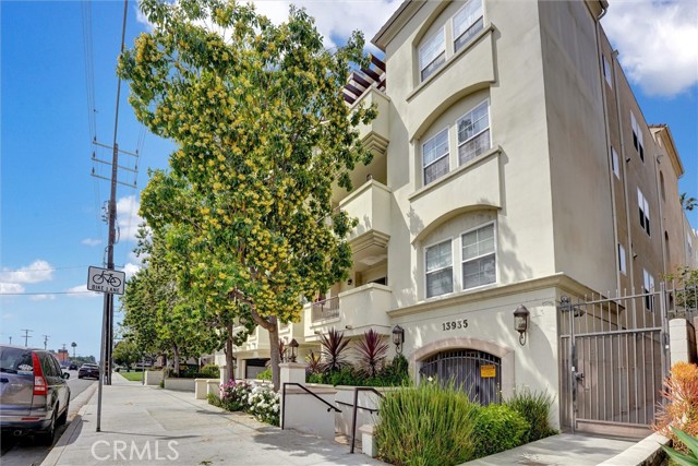 Front Image Thumbnail for CRHD26086687