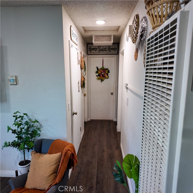 Detail Gallery Image 14 of 23 For 9754 5th Ave, Hesperia,  CA 92345 - 2 Beds | 1 Baths