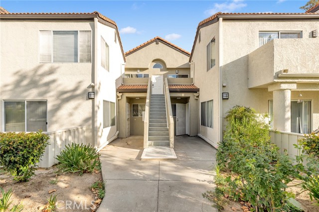 Detail Gallery Image 1 of 1 For 21307 Trumpet Dr #203,  Newhall,  CA 91321 - 2 Beds | 2 Baths