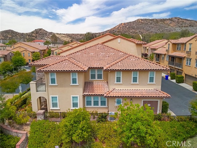 28426 Herrera Street, Valencia CA: https://media.crmls.org/medias/9e358ae3-2882-439a-b67d-2e8ae1f24249.jpg