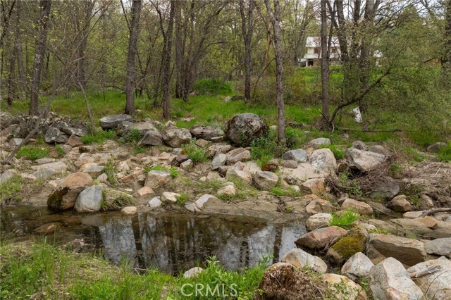 57665 Road 225, North Fork CA: https://media.crmls.org/medias/9e35a243-d02c-4b32-a1c2-690d3828c34d.jpg