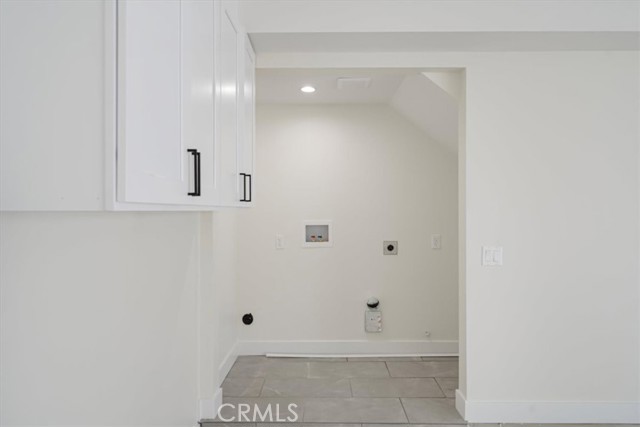 4850 Buchanan, Los Angeles CA: https://media.crmls.org/medias/9e363802-8cb8-4a7e-adc1-e5b8c5816a87.jpg