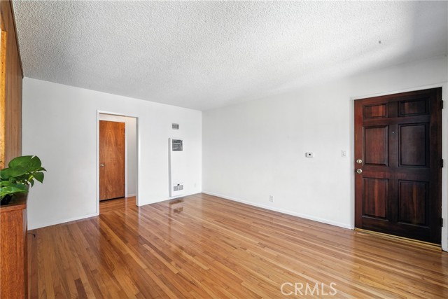 Detail Gallery Image 12 of 45 For 2135 E Florida St #7,  Long Beach,  CA 90814 - 1 Beds | 1 Baths