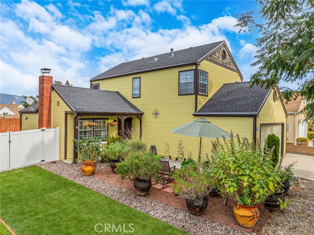 Detail Gallery Image 3 of 33 For 1907 Pepper Tree, Colton,  CA 92324 - 3 Beds | 2/1 Baths