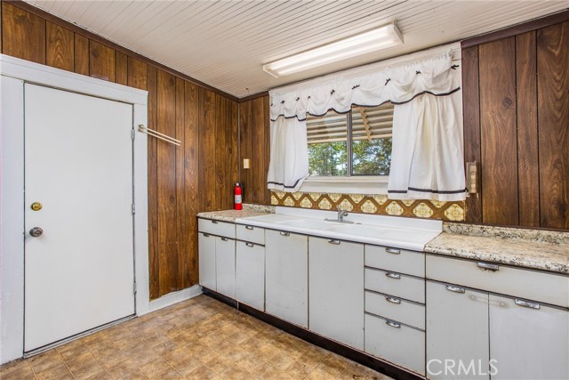 559 Edgar Avenue, Beaumont, California 92223, ,Commercial Sale,For Sale,559 Edgar Avenue,CRIG25155601