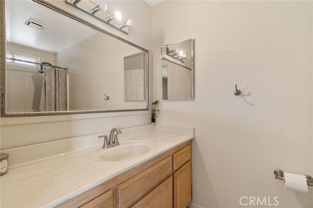 Detail Gallery Image 16 of 37 For 18250 Preston St, Hesperia,  CA 92345 - 3 Beds | 2 Baths