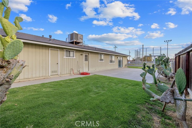 20615 Sherrill Street, Riverdale CA: https://media.crmls.org/medias/9e3cfe8c-b772-4a19-8984-1ea5597e8144.jpg