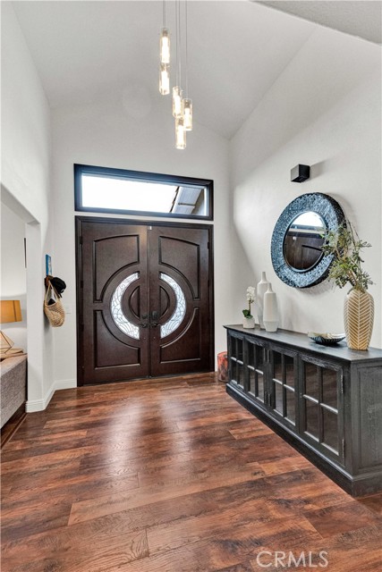 Detail Gallery Image 8 of 56 For 17830 Winterberry St, Fountain Valley,  CA 92708 - 5 Beds | 3 Baths
