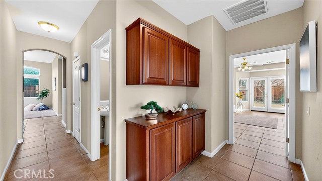 Detail Gallery Image 32 of 63 For 4102 Windrose, Turlock,  CA 95382 - 4 Beds | 2/1 Baths