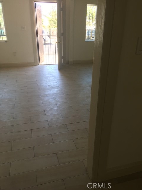 Detail Gallery Image 7 of 22 For 846 W 103rd St, Los Angeles,  CA 90044 - – Beds | – Baths