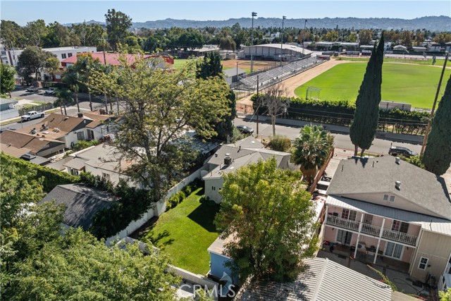 Detail Gallery Image 33 of 37 For 14835 Kittridge St, Van Nuys,  CA 91405 - 5 Beds | 3 Baths