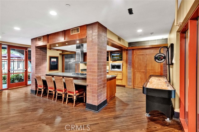 1801 E Katella Avenue, Anaheim CA: https://media.crmls.org/medias/9e3f81b2-f16c-444c-b034-1bdac9ed45de.jpg