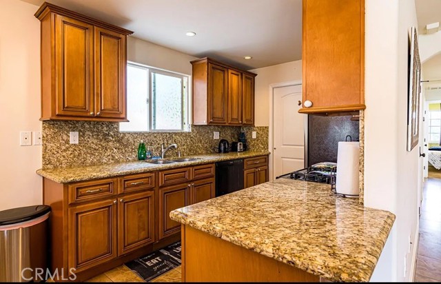 7101 Fallbrook Avenue, West Hills CA: https://media.crmls.org/medias/9e3fa0c7-793f-4c0b-860b-0c11c64cbbed.jpg