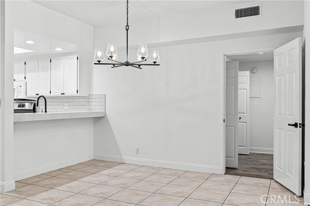 Detail Gallery Image 15 of 49 For 1630 S Bentley Ave #103,  Los Angeles,  CA 90025 - 2 Beds | 2/1 Baths