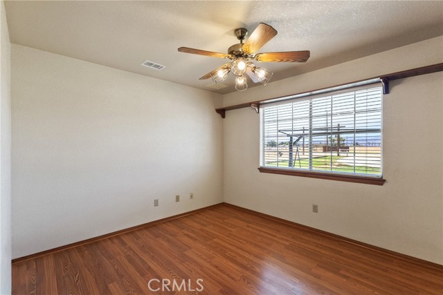 Detail Gallery Image 19 of 47 For 8727 W Avenue E12, Lancaster,  CA 93536 - 3 Beds | 3 Baths