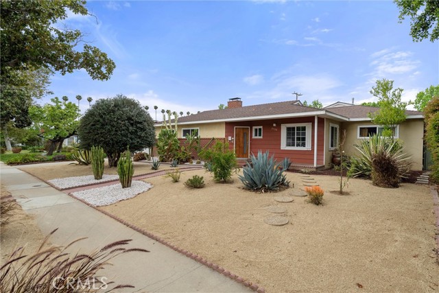 Detail Gallery Image 3 of 46 For 2528 French St, Santa Ana,  CA 92706 - 3 Beds | 3 Baths
