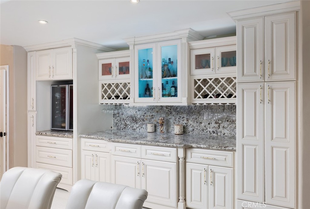 9e410d02 F64e 4dd6 8108 Dcd61180d653