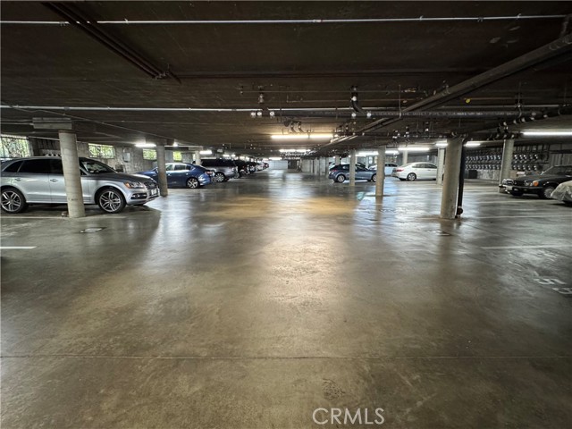 Detail Gallery Image 7 of 34 For 330 W California Bld #203,  Pasadena,  CA 91105 - 1 Beds | 2 Baths