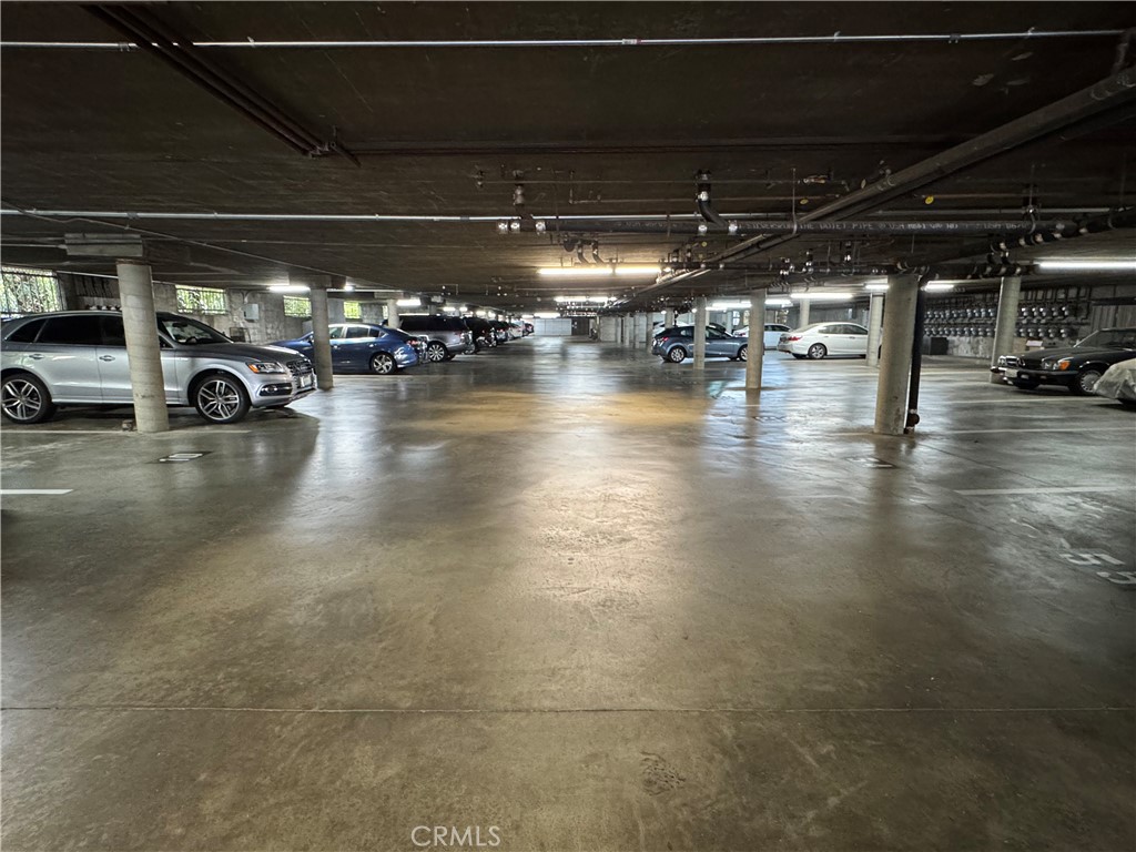 https://media.crmls.org/medias/9e411090-cd46-4707-93f8-82a62bd195db.jpg?preset=X-Large