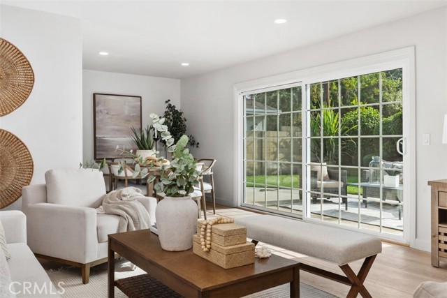 Detail Gallery Image 5 of 32 For 5442 Huntley Ave, Garden Grove,  CA 92845 - 3 Beds | 2 Baths