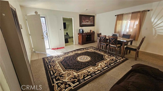 929 E Elizabeth Street, Barstow CA: https://media.crmls.org/medias/9e41bf0e-be36-4aa4-8b98-58cd9e29b406.jpg
