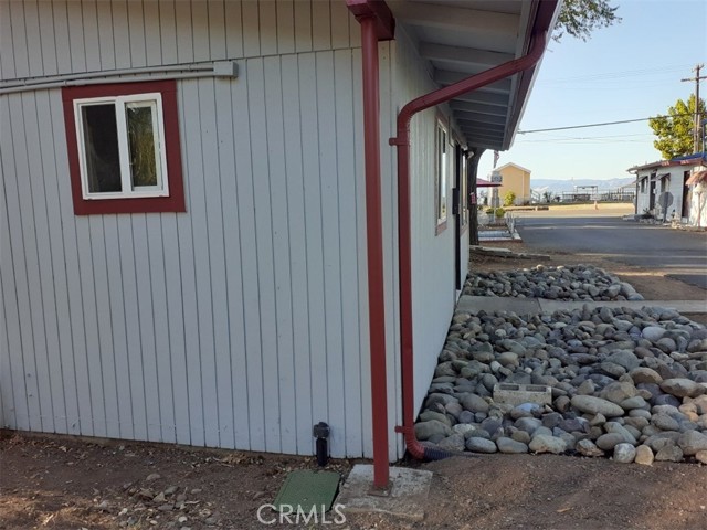 2630 Lakeshore Boulevard, Upper Lake CA: https://media.crmls.org/medias/9e41fa31-3da6-43d0-a935-a53dbea035ea.jpg