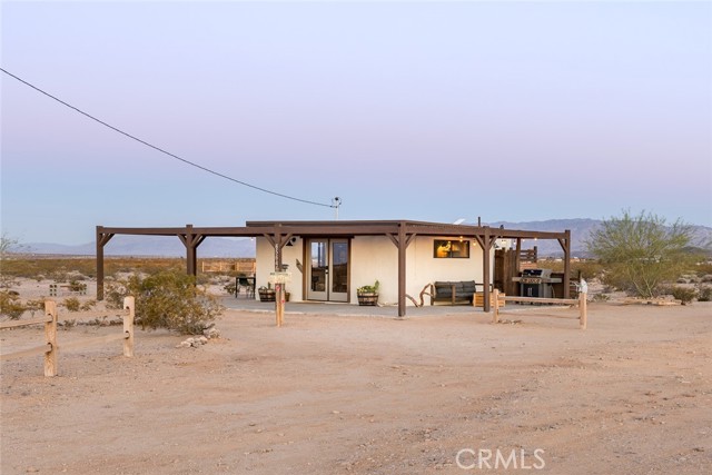 65645 Saturn Road, Joshua Tree CA: https://media.crmls.org/medias/9e42b4ce-265e-4517-8165-3b6599277317.jpg