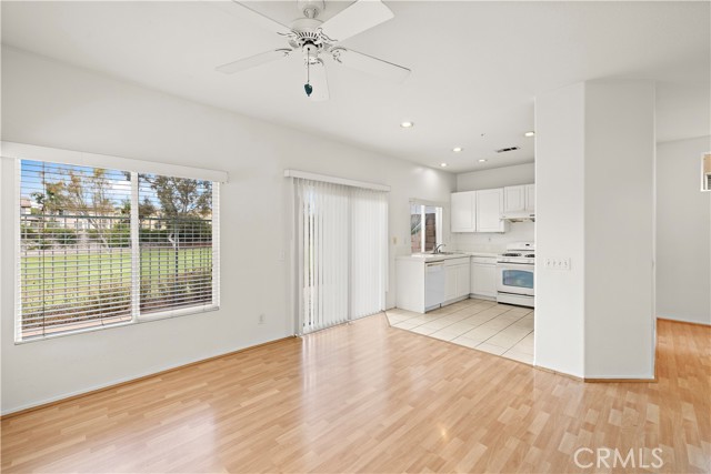 Detail Gallery Image 16 of 61 For 1037 Davis Way, Placentia,  CA 92870 - 3 Beds | 2/1 Baths