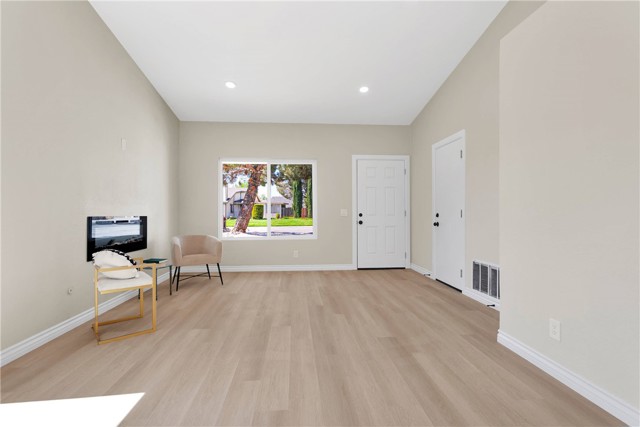 14463 Birchwood Drive, Hesperia CA: https://media.crmls.org/medias/9e42d5e3-a84b-4b07-b5ff-fbf235498ae3.jpg