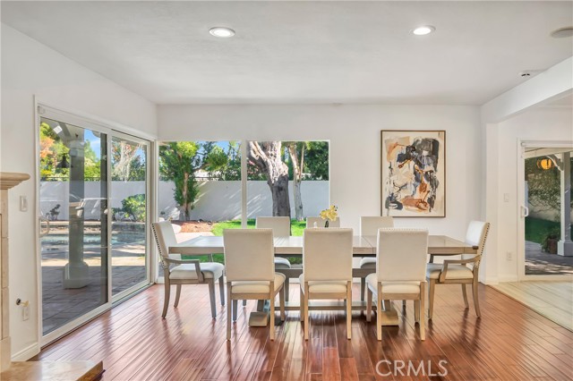 Detail Gallery Image 12 of 48 For 6136 Kentland, Woodland Hills,  CA 91367 - 4 Beds | 3 Baths