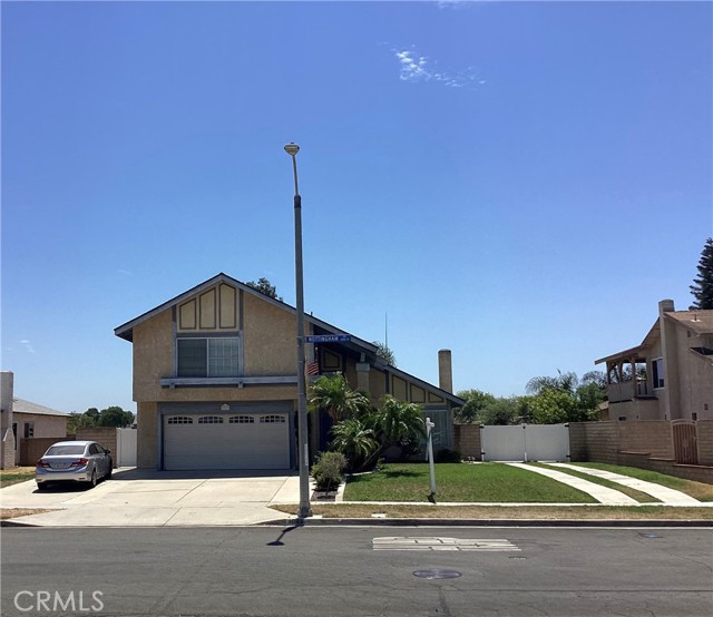 1043 Nottingham Dr, Corona, CA 92878