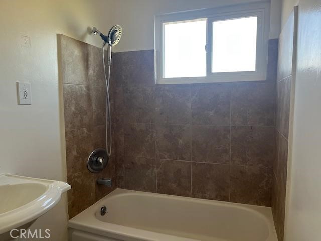 7047 Fulton Avenue, North Hollywood CA: https://media.crmls.org/medias/9e4362b3-6e60-4cd6-8930-e7c1f15591c2.jpg