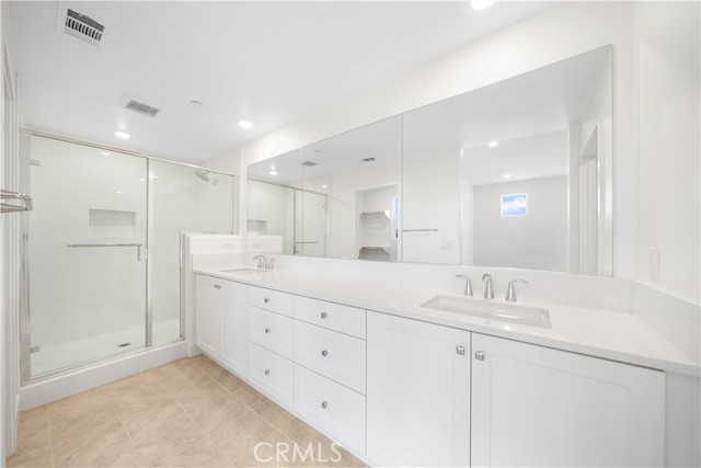 410 Lobata, Irvine CA: https://media.crmls.org/medias/9e444776-36f8-4312-8cc6-4e5e82e03a99.jpg