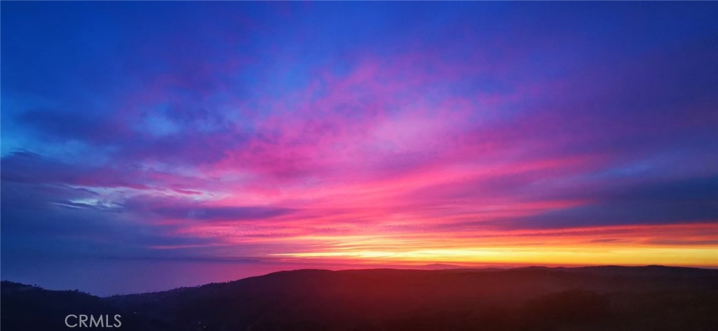https://media.crmls.org/medias/9e44cd71-aeda-49ba-9e98-015f98bcaf36.jpg?preset=X-Large