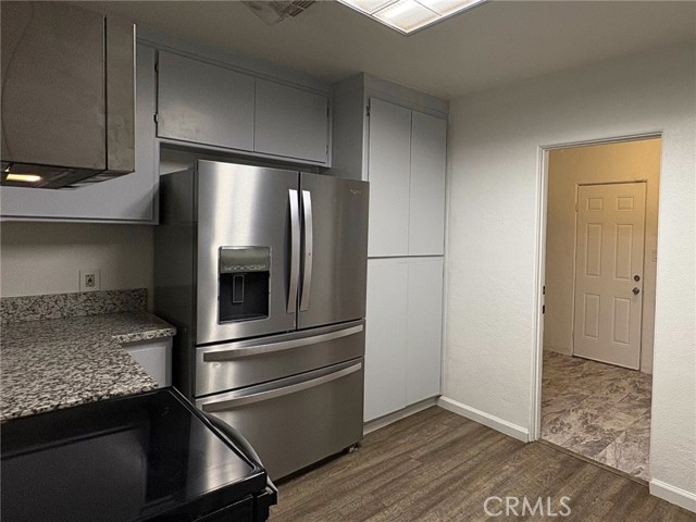 Detail Gallery Image 6 of 16 For 1123 Tully, Modesto,  CA 95350 - 2 Beds | 1 Baths