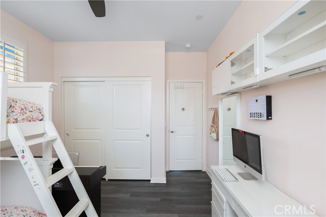 55 Fuchsia, Lake Forest CA: https://media.crmls.org/medias/9e45201c-e73a-46ff-addc-6bd24a124c5d.jpg
