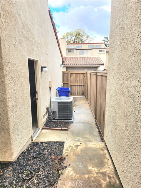 Detail Gallery Image 17 of 17 For 9735 El Paseo, Rancho Cucamonga,  CA 91730 - 3 Beds | 2/1 Baths