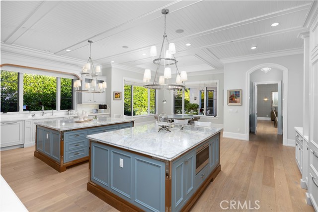 Detail Gallery Image 33 of 75 For 935 W Foothill Bld, Arcadia,  CA 91006 - 6 Beds | 8 Baths