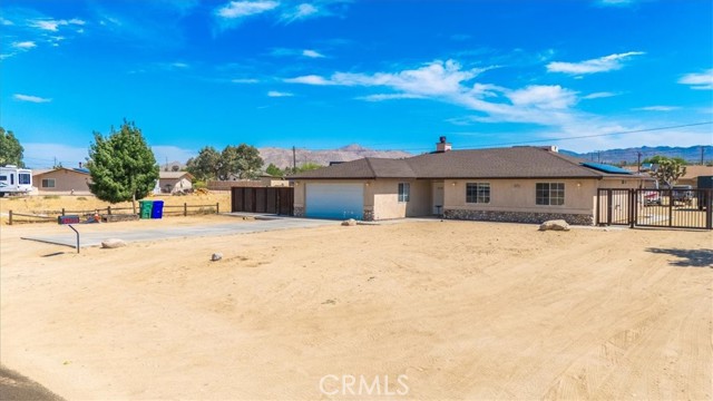 Detail Gallery Image 2 of 31 For 58159 Spring Dr, Yucca Valley,  CA 92284 - 3 Beds | 2 Baths