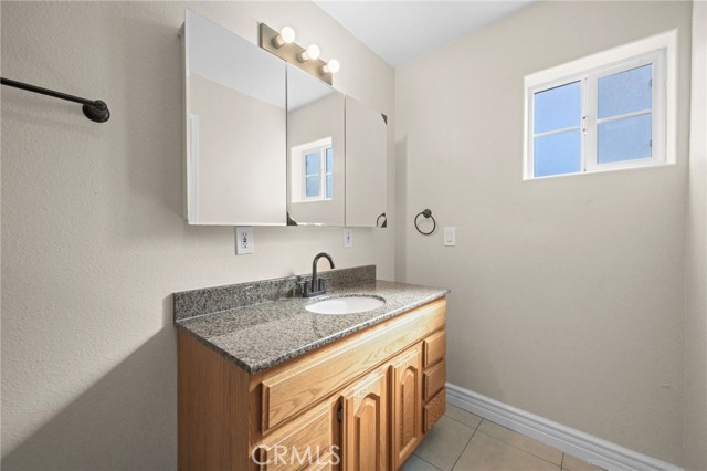 Detail Gallery Image 37 of 64 For 2057 Bush, Santa Ana,  CA 92706 - 4 Beds | 3 Baths