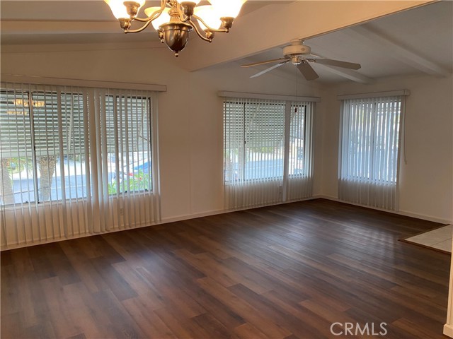 Detail Gallery Image 6 of 16 For 1414 Century St, Redlands,  CA 92374 - 2 Beds | 2 Baths