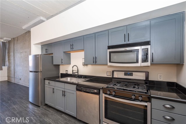 Detail Gallery Image 4 of 23 For 420 S San Pedro St #218,  Los Angeles,  CA 90013 - 1 Beds | 1 Baths