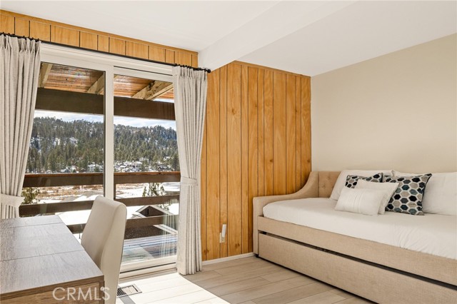 Detail Gallery Image 27 of 57 For 39005 Bayview Ln, Big Bear Lake,  CA 92315 - 4 Beds | 2/1 Baths