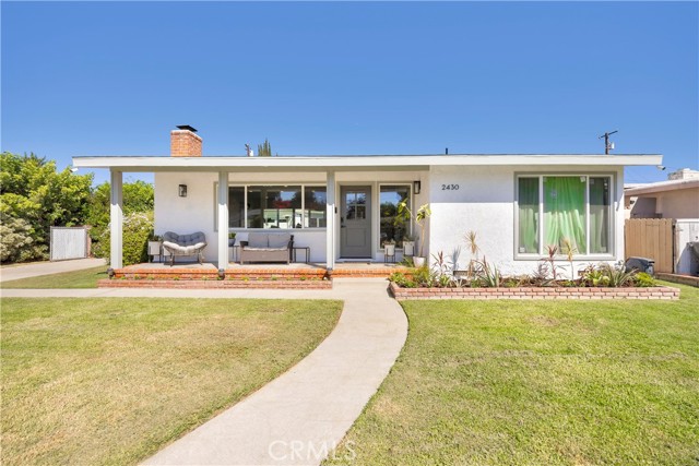 Detail Gallery Image 2 of 32 For 2430 Marber, Long Beach,  CA 90815 - 3 Beds | 2 Baths