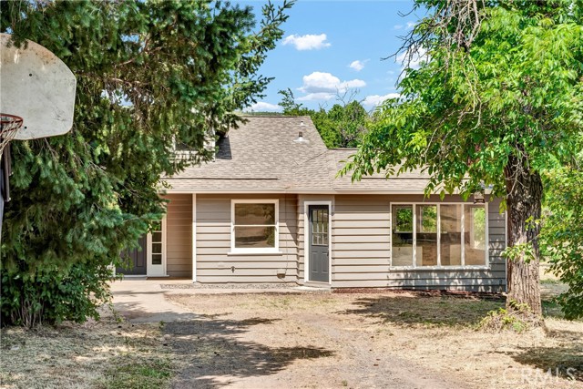 22550 Shady Grove Road, Middletown CA: https://media.crmls.org/medias/9e49b93d-966d-4340-a72f-5f4ab83e5530.jpg